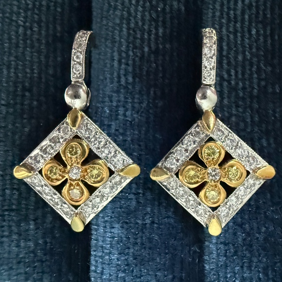 Designer MICHAEL BEAUDRY Platinum 18K Yellow Gold Diamond Flower Drop Earrings - Picture 10 of 15
